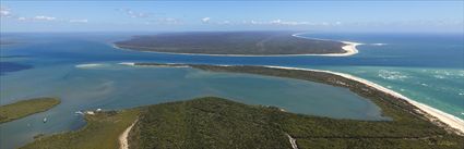 Inskip Point - Fraser Island - QLD (PBH4 00 16201)